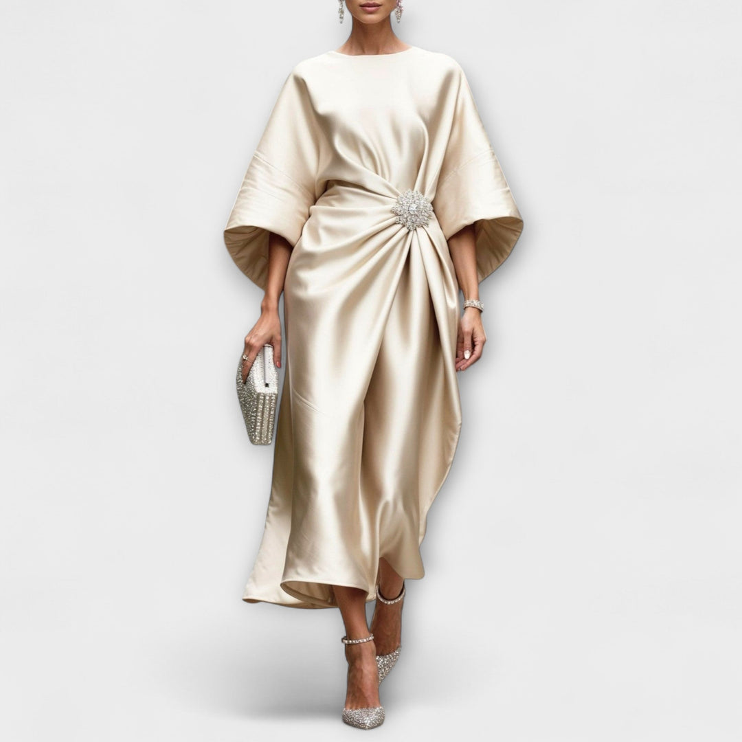 Robes maxi en satin luxueuses avec paillettes