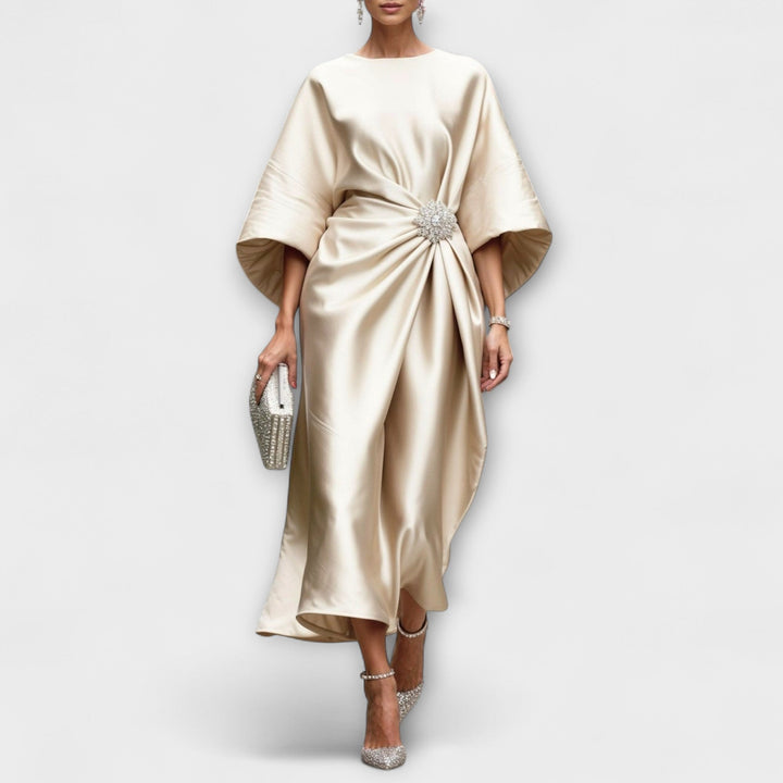 Robes maxi en satin luxueuses avec paillettes