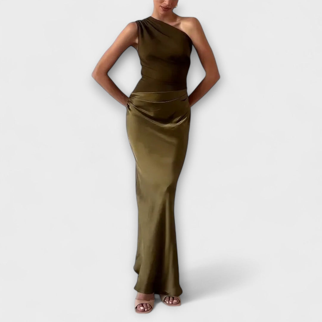 Robes maxi élégantes à une épaule et plis