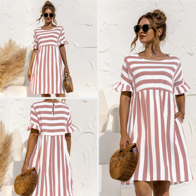 Mode Lumiére™| Robe Courte Rayée Maternité Volants