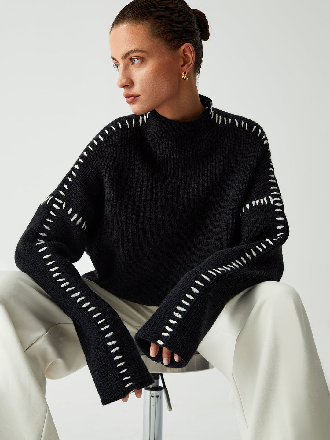 Alma | Pull oversize à col roulé avec détails en piqué