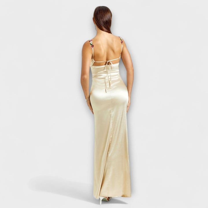 Eira - Robe en satin ornée avec un lien au dos