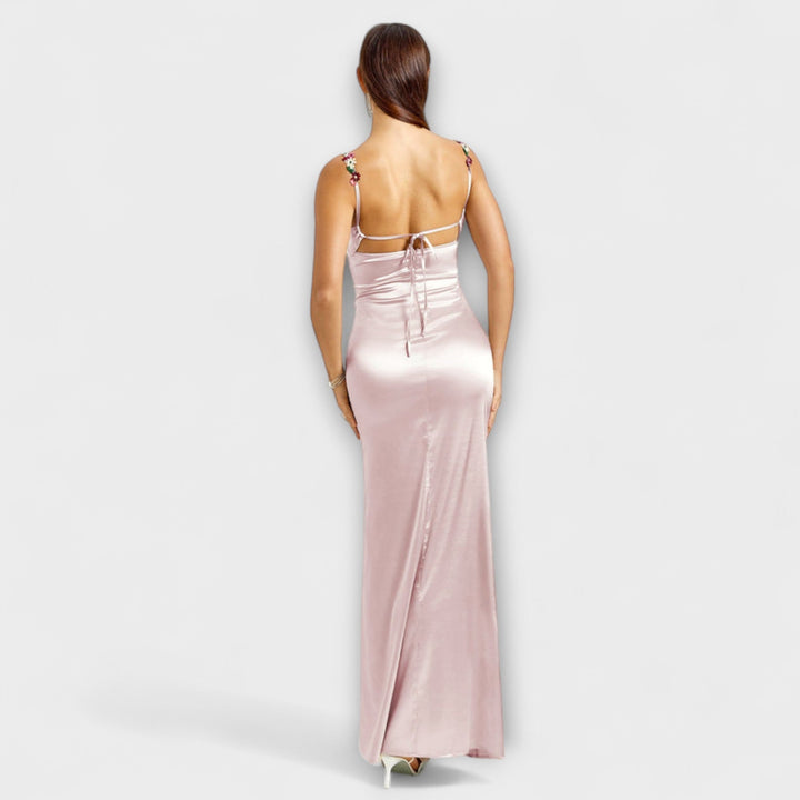 Eira - Robe en satin ornée avec un lien au dos