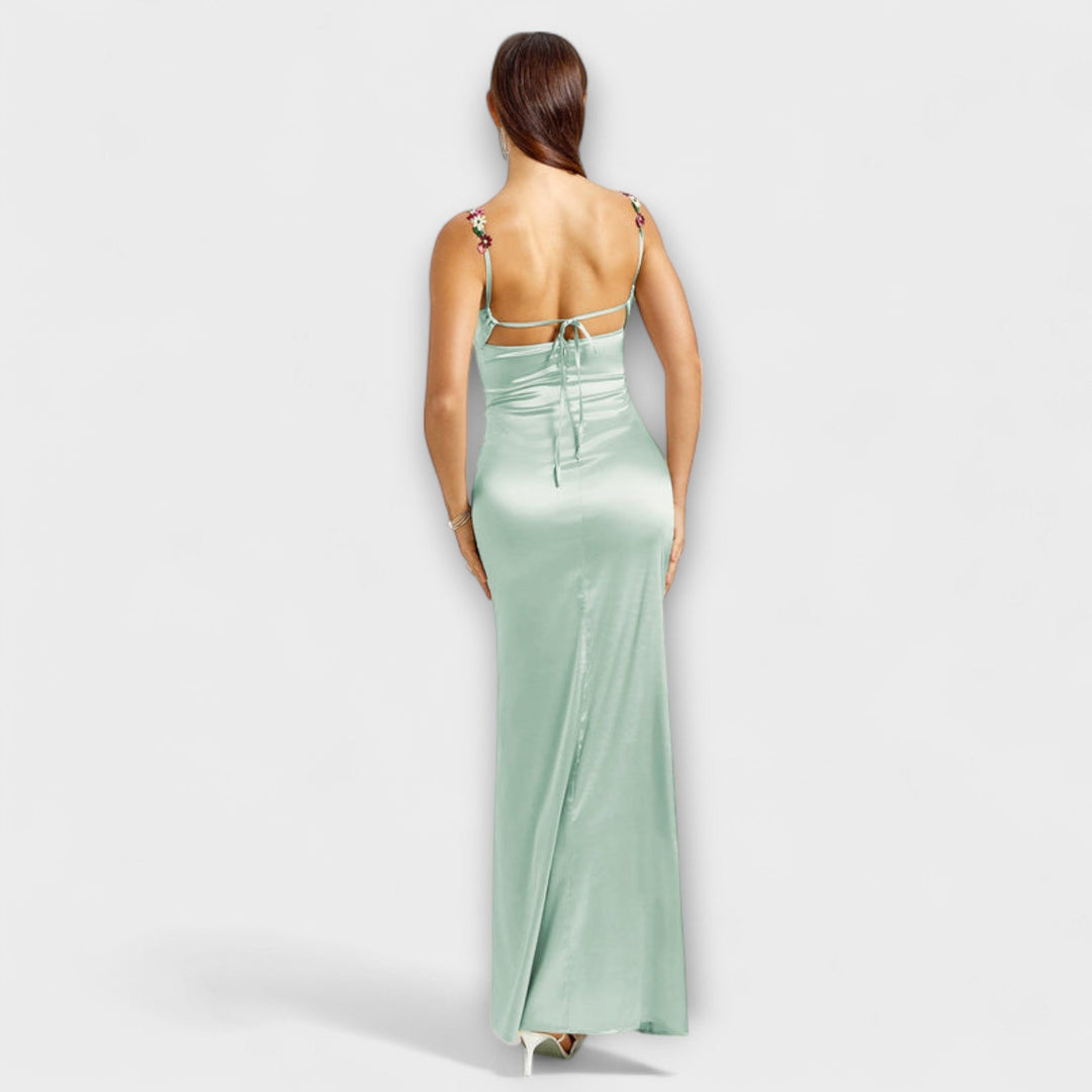 Eira - Robe en satin ornée avec un lien au dos