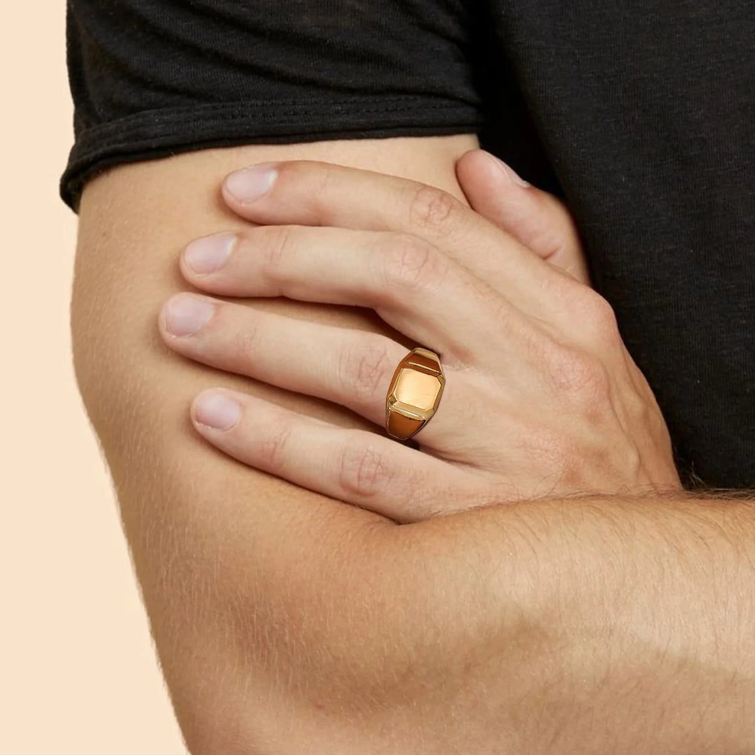 Bague Chevalière Dorée au Style Élégant , Moderne hommes et femmes