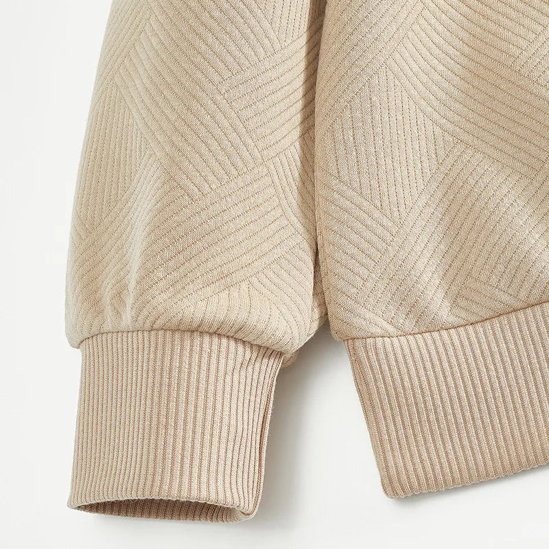 Pull homme col zippé à allure élégante et confort moderne