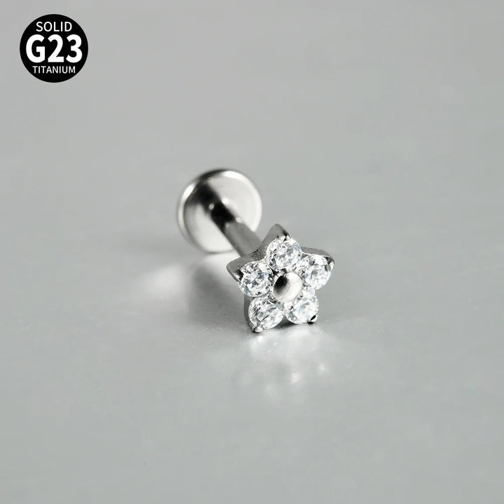 Boucle d'oreille Piercing Fleur en Titane G23 – Brillance Délicate et Confort