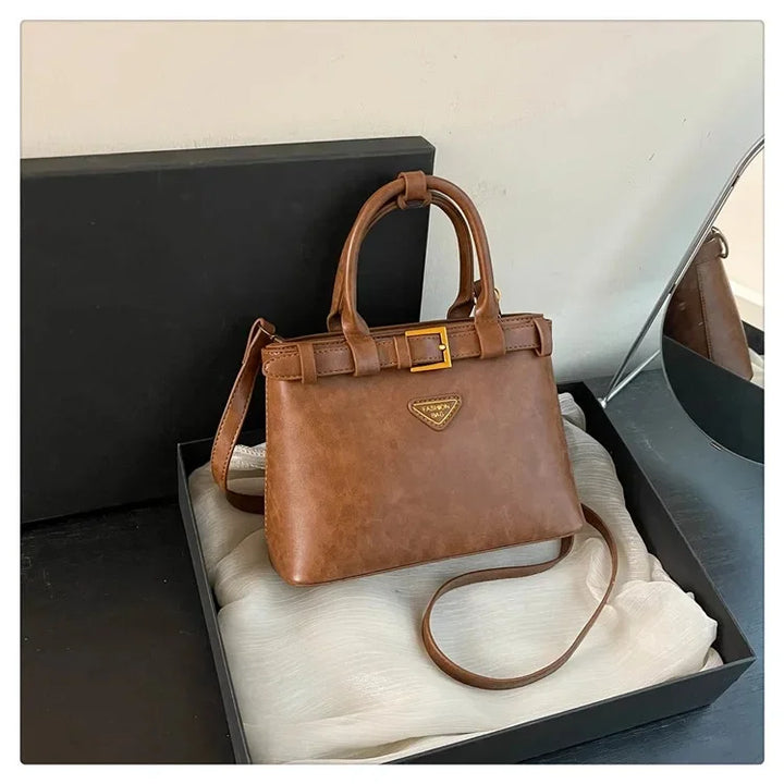 Petit sac carré polyvalent à la mode pour femmes, sac à bandoulière rétro pour dames, sac à main en matériau souple, nouveau modèle automne hiver
