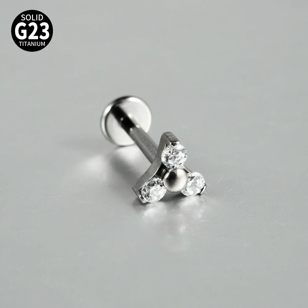 Boucle d'oreille Piercing Fleur en Titane G23 – Brillance Délicate et Confort