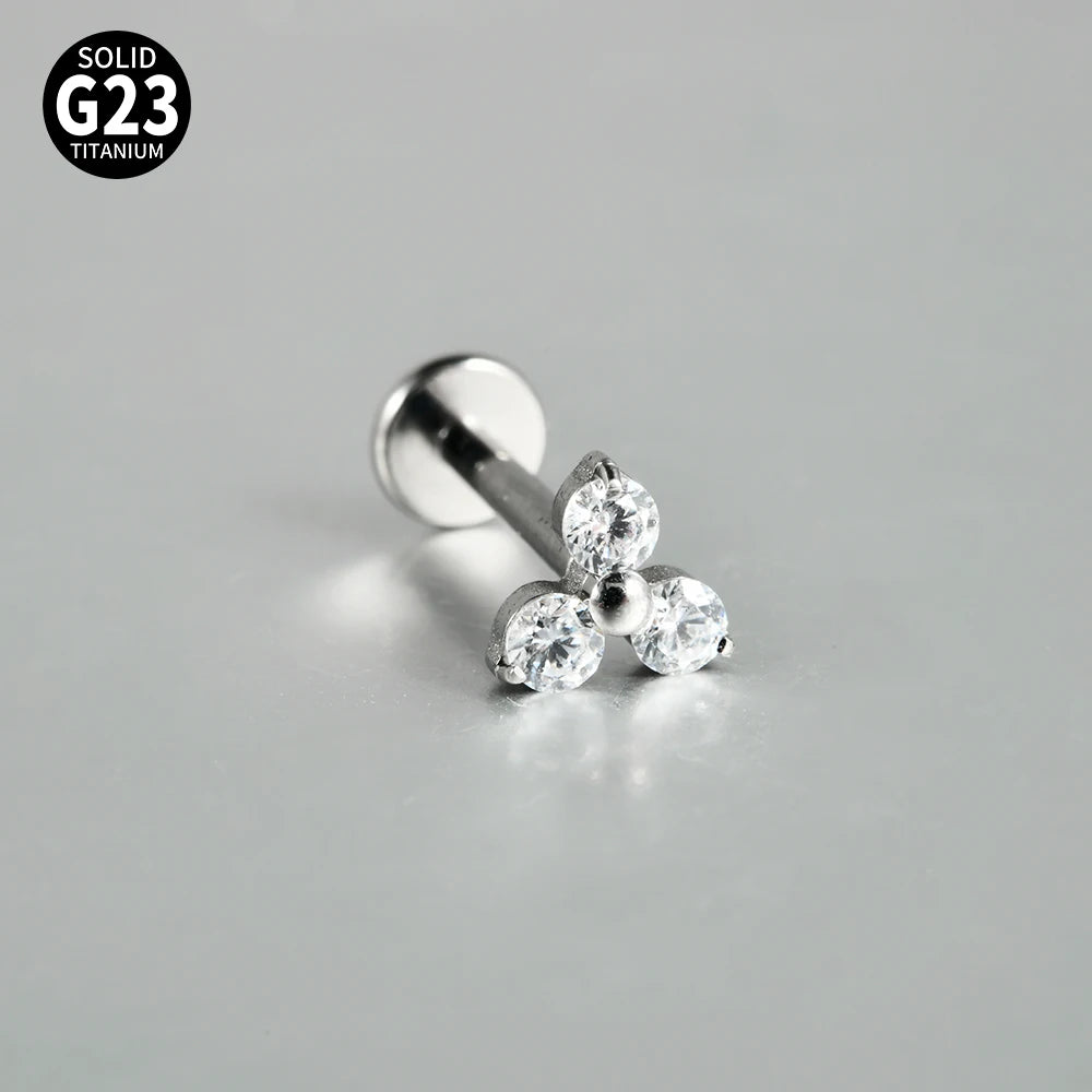 Boucle d'oreille Piercing Fleur en Titane G23 – Brillance Délicate et Confort
