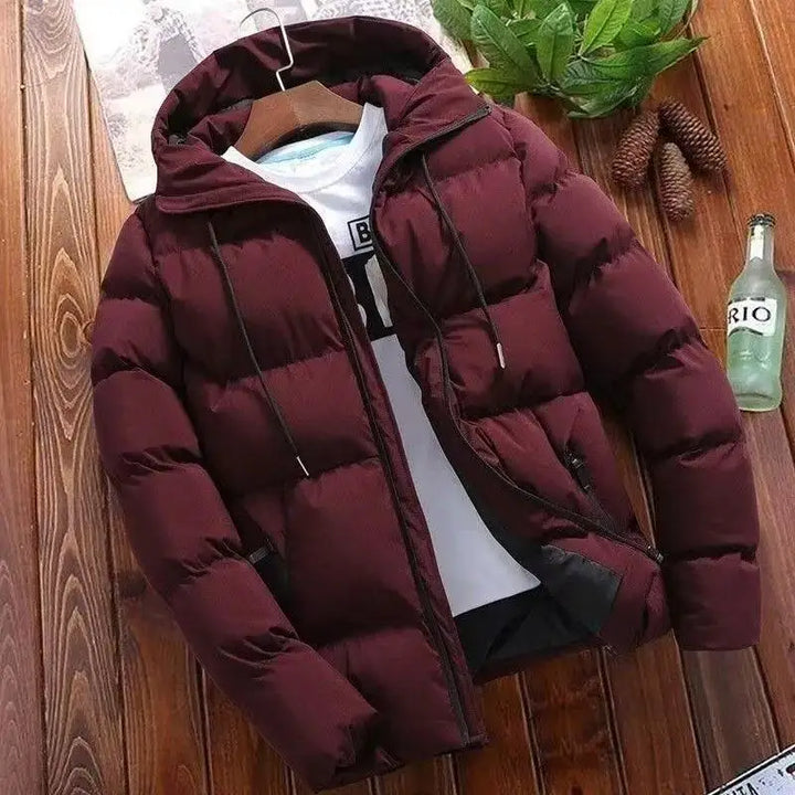 Doudoune Confort Urbain à Capuche – L’Essentiel de l’Hiver Moderne Homme