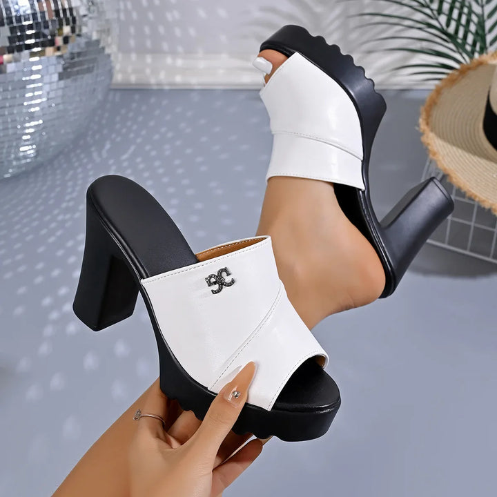 Sandales à Talons Hauts Décontractées pour Femmes Vêtements d'Extérieur 2026 Nouvelle Tendance Sandales à Boucle Sandales à Talons Épais Femmes Été PU Caoutchouc