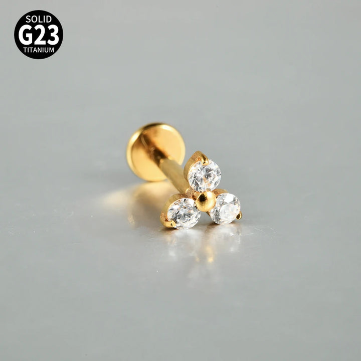 Boucle d'oreille Piercing Fleur en Titane G23 – Brillance Délicate et Confort