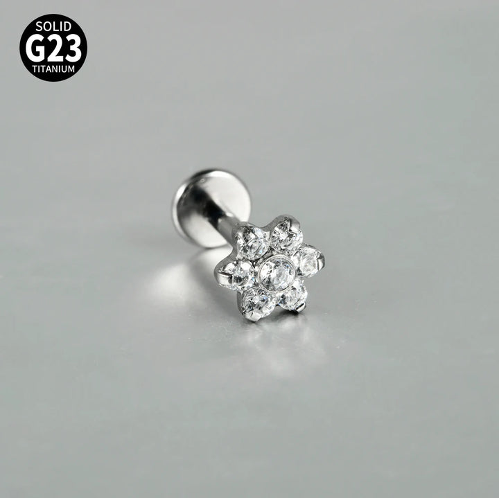 Boucle d'oreille Piercing Fleur en Titane G23 – Brillance Délicate et Confort