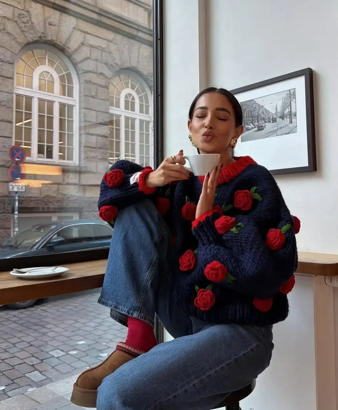 Pull Statement en Maille aux Roses Texturées Femme