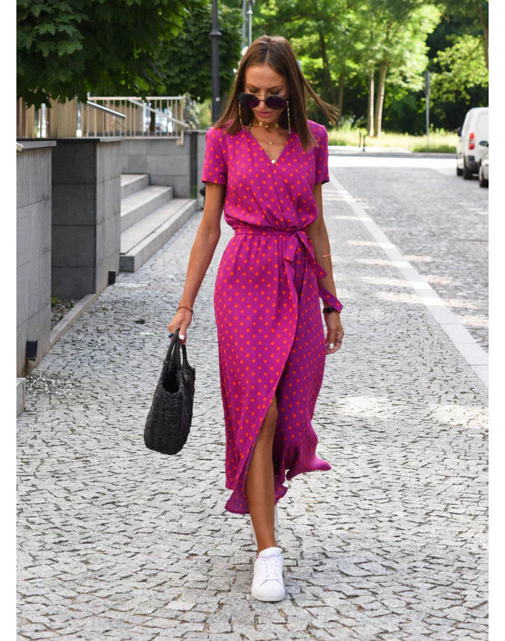 Mode Lumiére™ | Robe élégante à décolleté en V et coupe flatteuse
