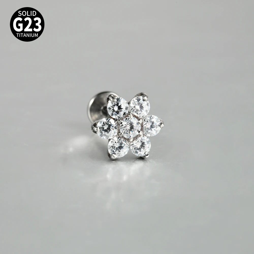 Boucle d'oreille Piercing Fleur en Titane G23 – Brillance Délicate et Confort