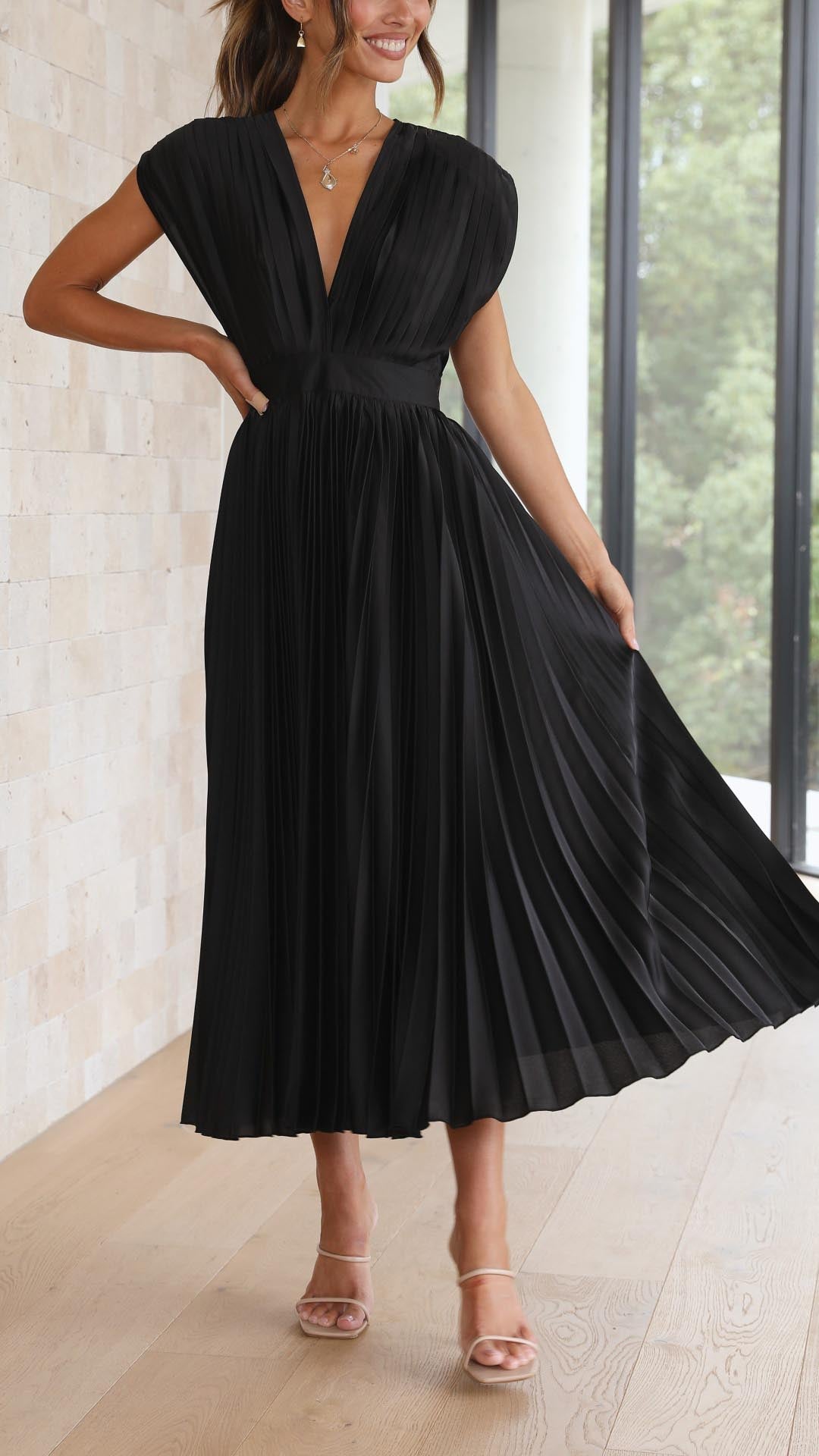 Mode Lumiére™| Robe Élégante en Plis