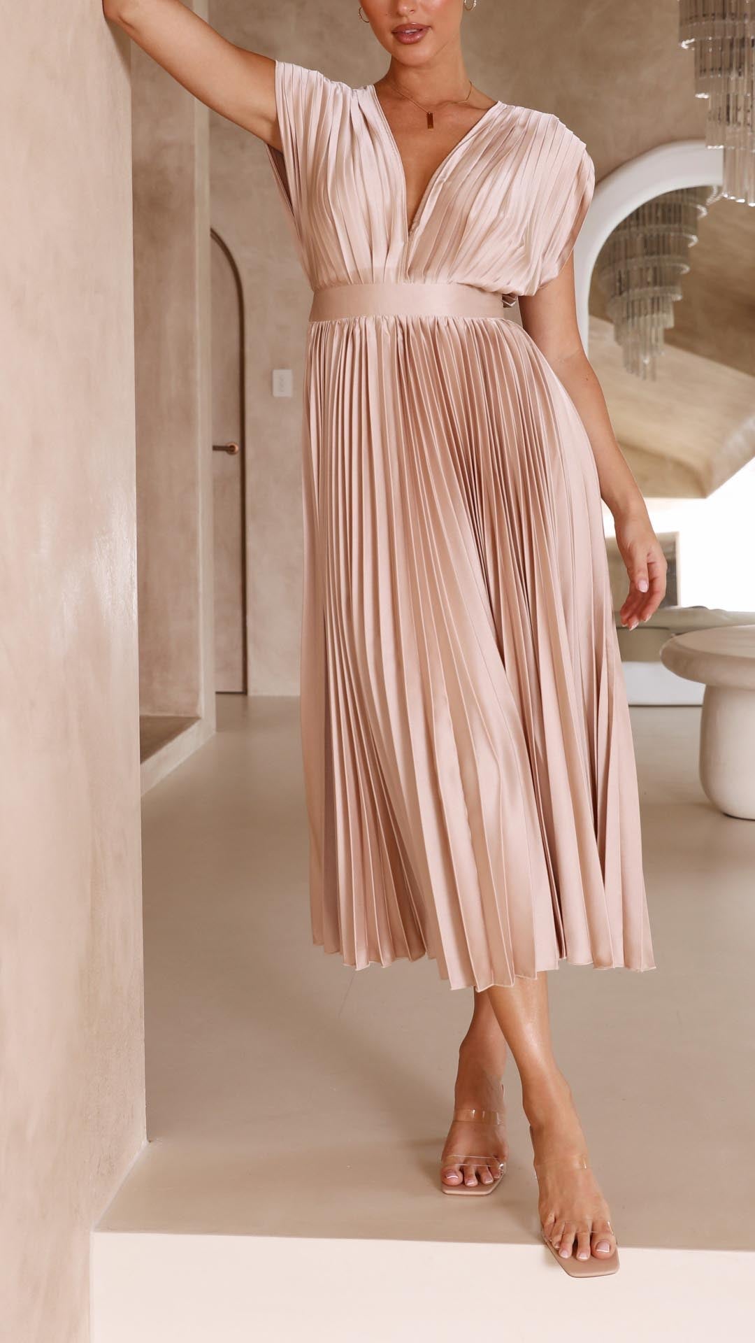 Mode Lumiére™| Robe Élégante en Plis