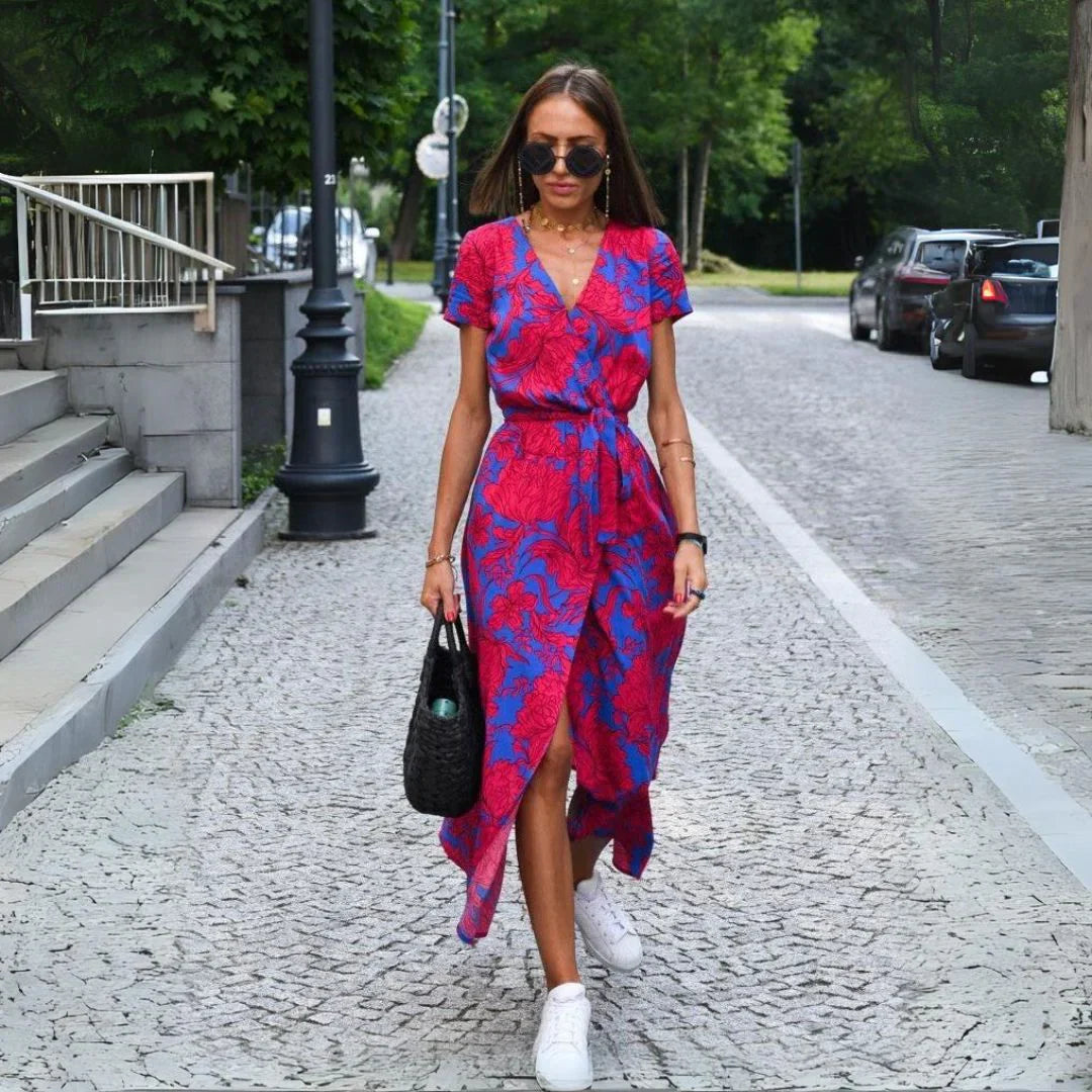 Mode Lumiére™ | Robe élégante à décolleté en V et coupe flatteuse