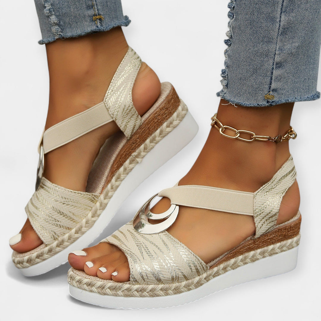 Mode Lumiére™ Sandales romaines avec tressage