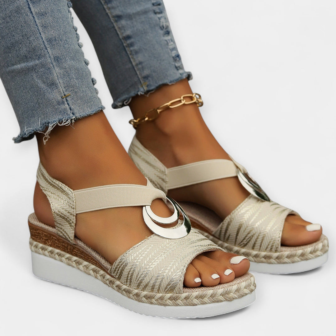 Mode Lumiére™ Sandales romaines avec tressage