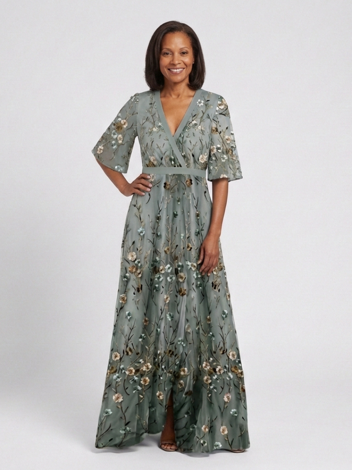 Mode Lumiére™ – Robe longue fleurie col V