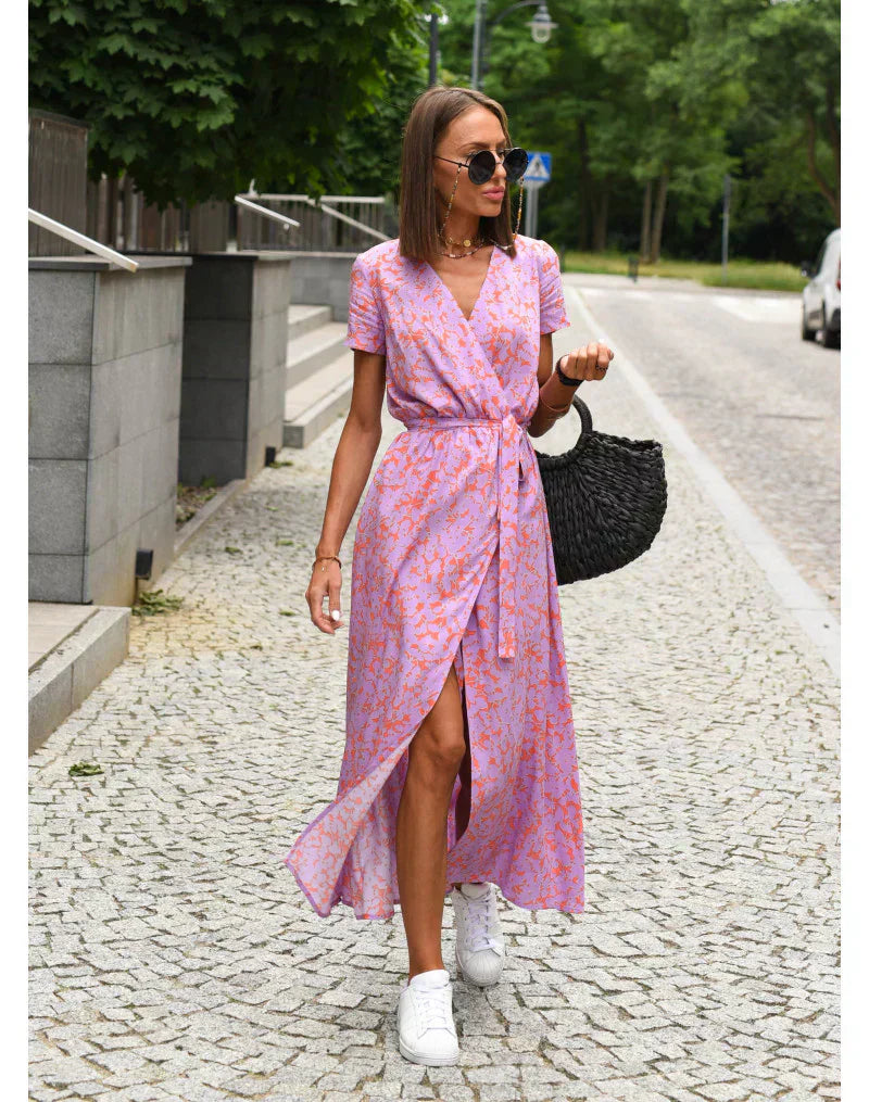 Mode Lumiére™ | Robe élégante à décolleté en V et coupe flatteuse